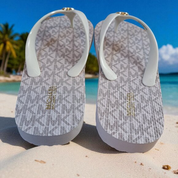 Michael Kors Women’s Cream and Gold Flip Flops Size 6M NWOT - Picture 5 of 10